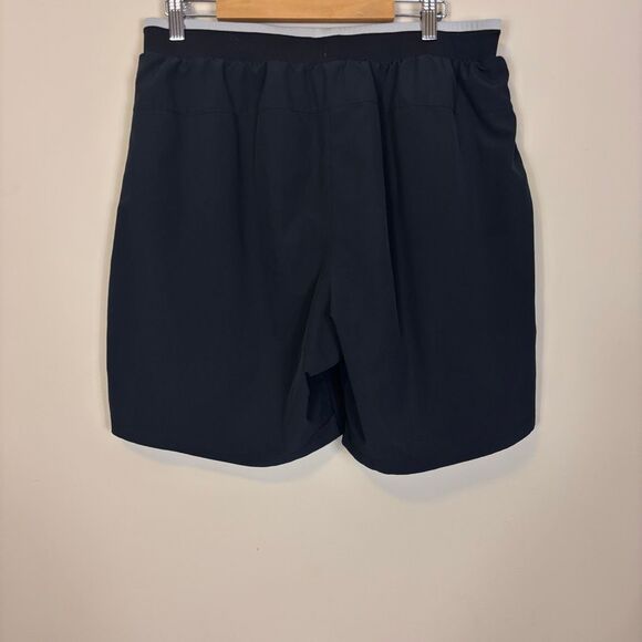 Fabletics Black Athletic Men's Shorts Large - Picture 2 of 6